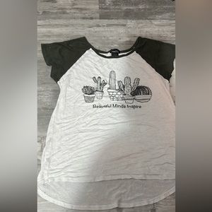 Shirt is pretty new only worn once.